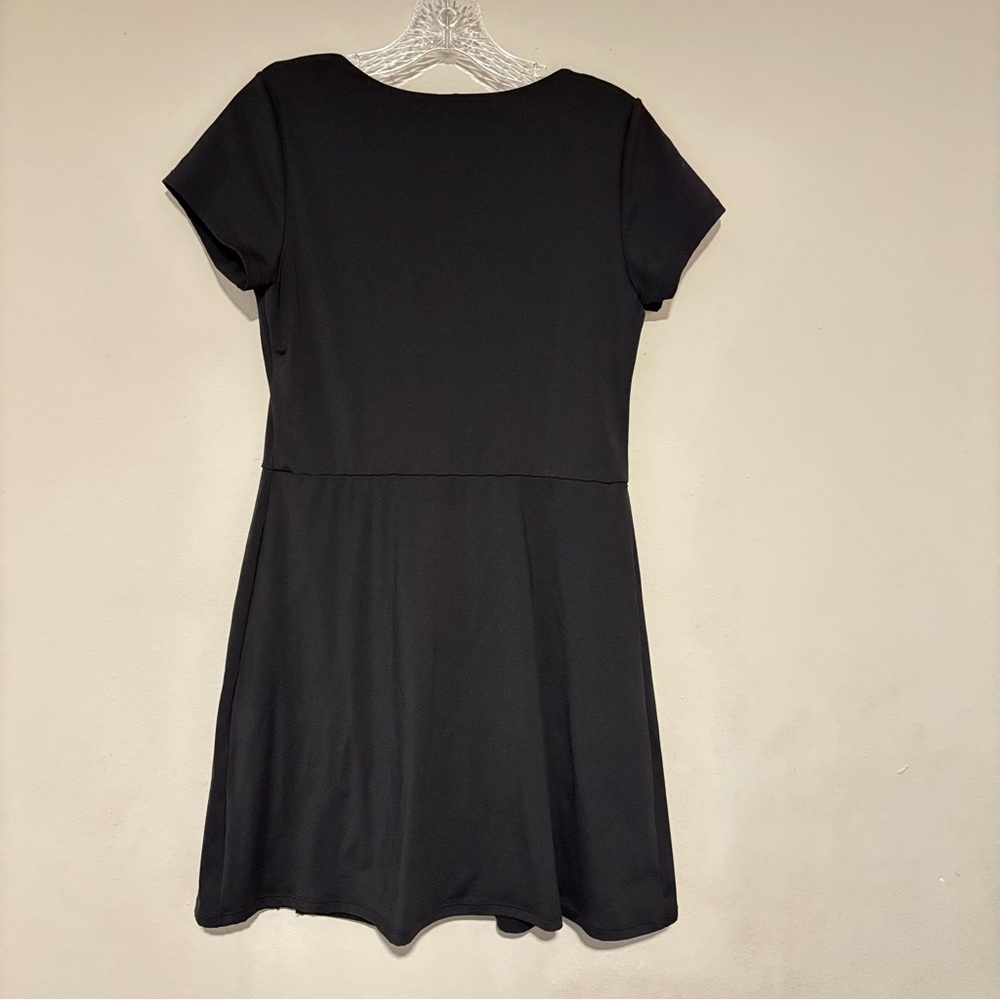 Elegant Black Mini Dress - Picture 8 of 16